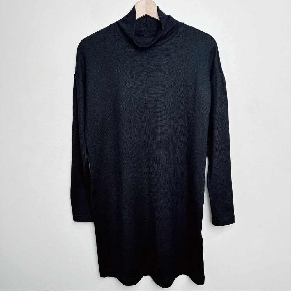 Uniqlo Womens Size Xsmall Soft Knit Mock Neck Sweater Dress - Picture 4 of 16